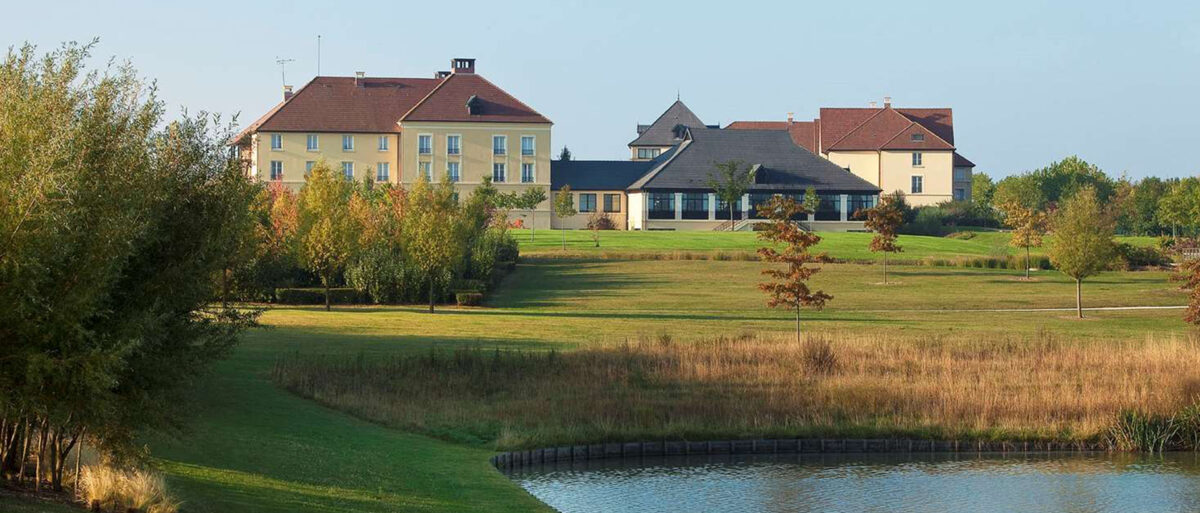 Hotel Campanile Val de France