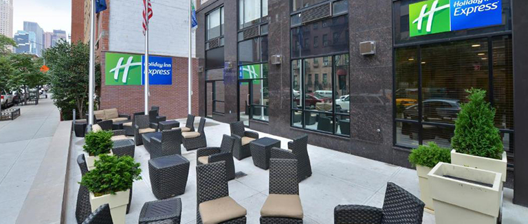 holiday-inn-express-midtown-west-01