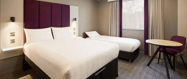 premier-inn-london-beckton-02