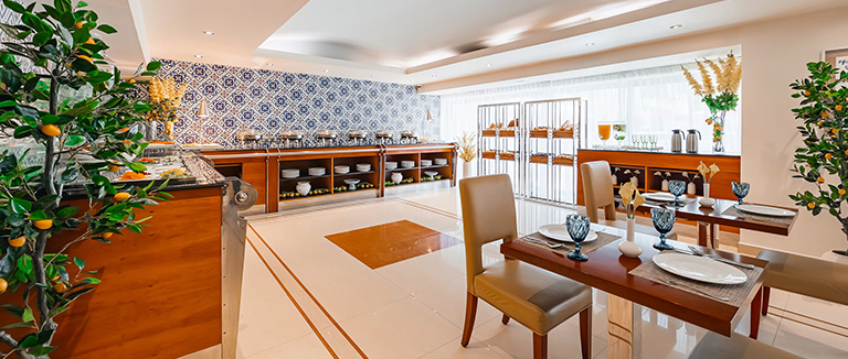 golden-sands-dubai-03