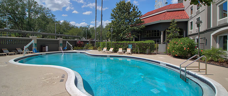 la-quinta-inn-and-suites-05